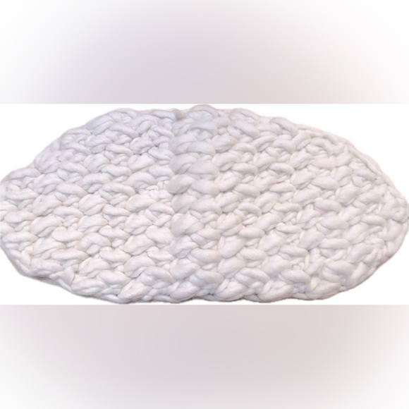 EUGENIA KIM Cream 100% Peruvian Wool Neck Warmer Scarf with Tassles - Picture 2 of 4